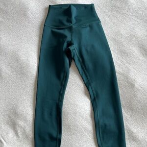 ALO Yoga 7/8 High-Waist Airlift Leggings in Midnight Green
